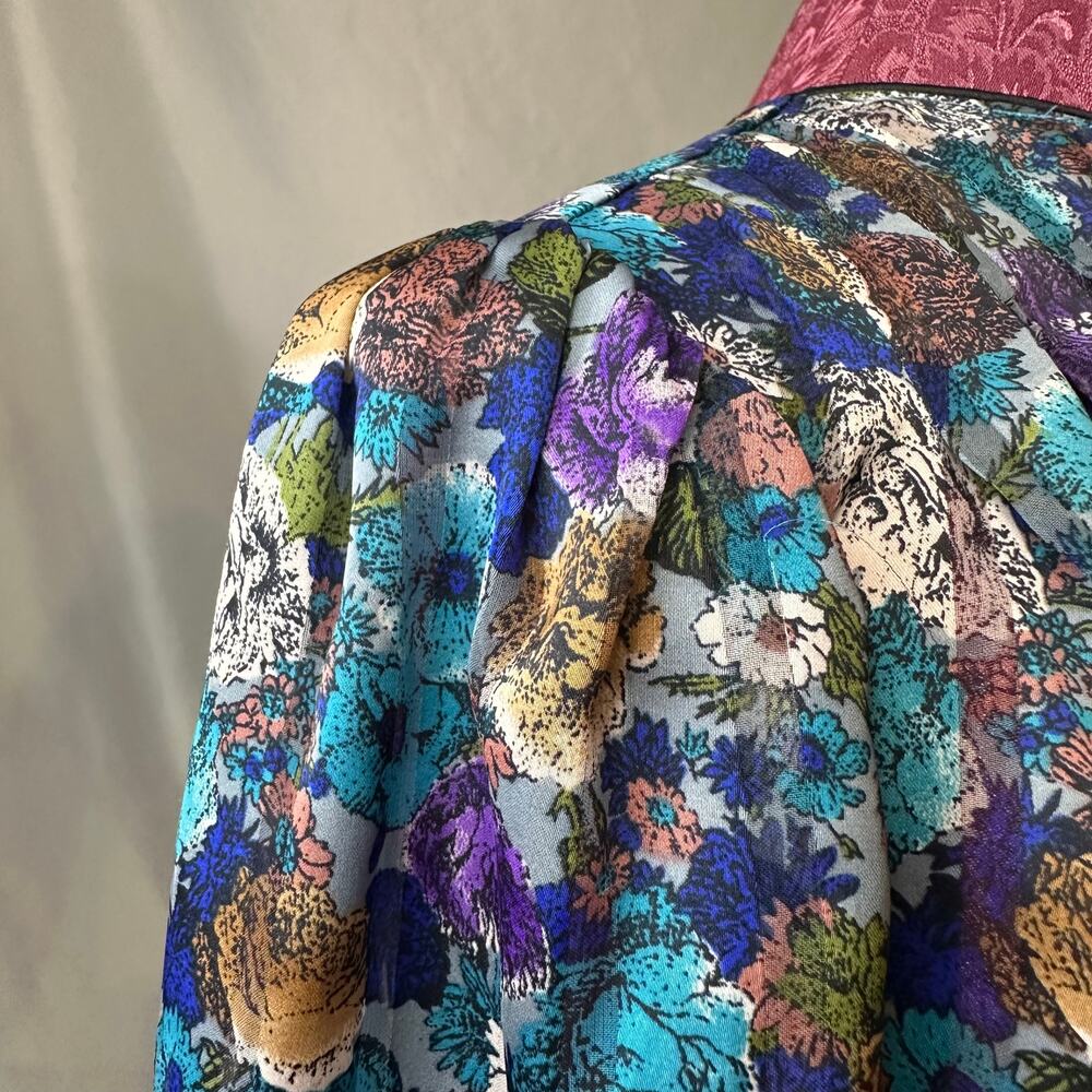 Vintage 1980s Nicola Blouse Delicate Glam with Shoulder Pads Size 10/M - Picture 4 of 7